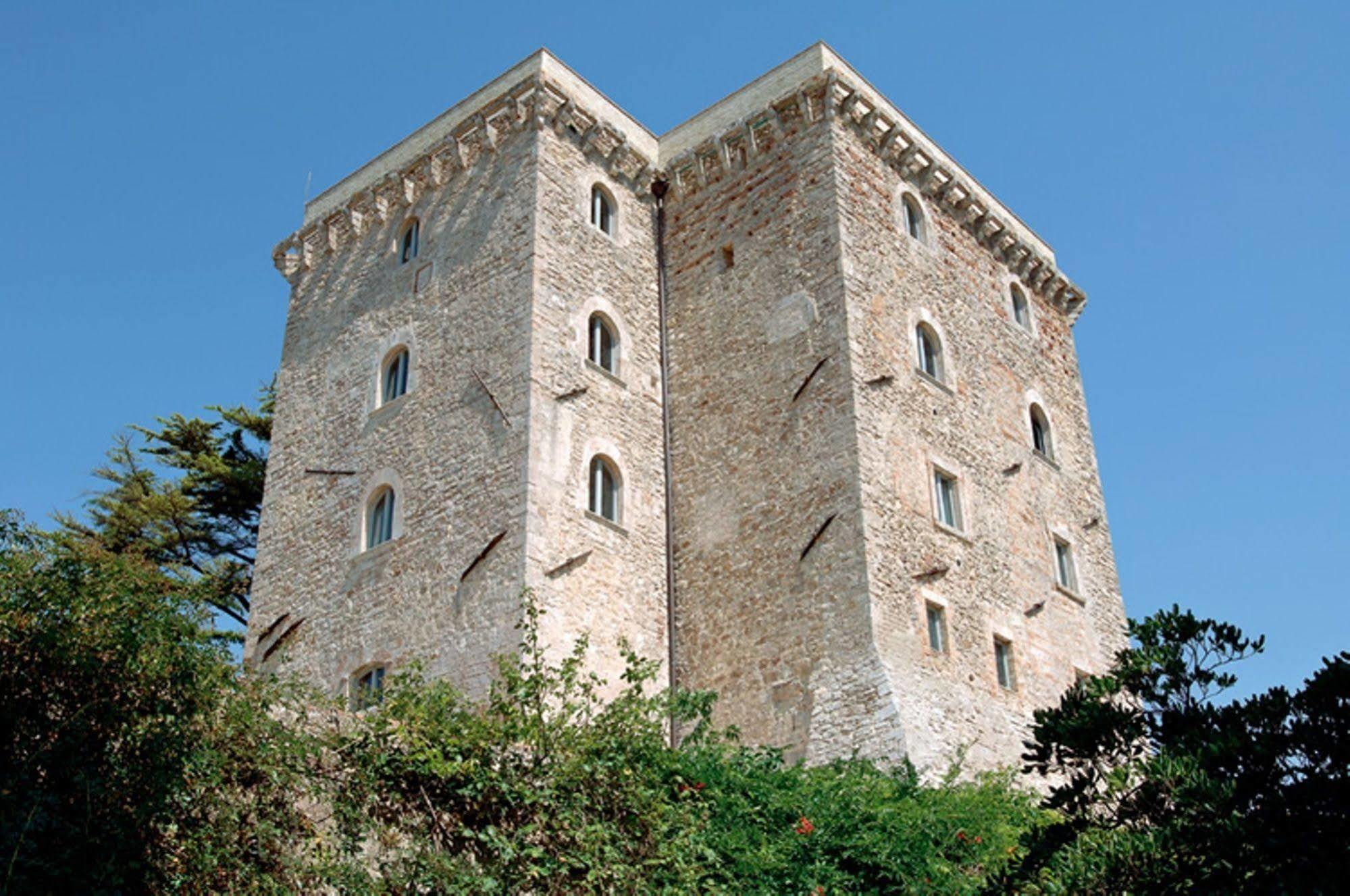 Aparthotel Torre Almonte Todi Zewnętrze zdjęcie